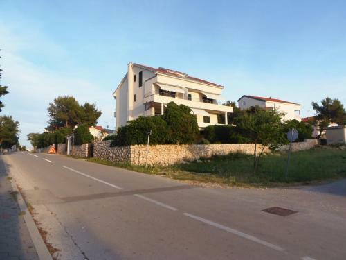 Apartment House Nono