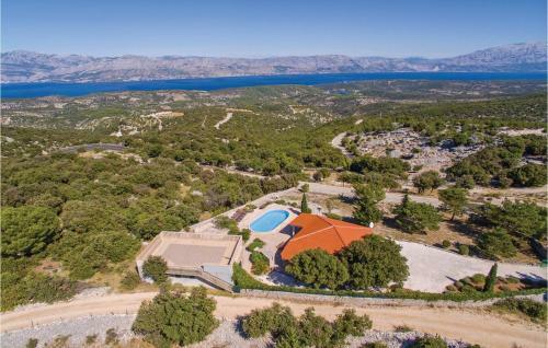 Four-bedroom Holiday Home In Praznica