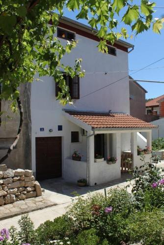 Apartment Preko 8179b
