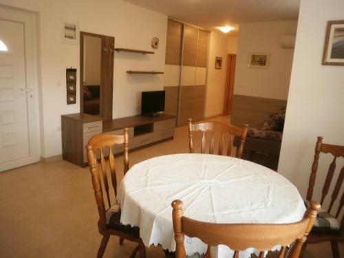 Apartments By The Sea Preko (ugljan) - 15669