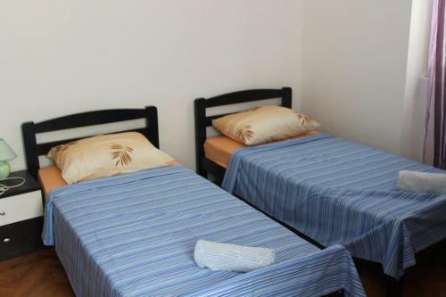 Seaside Holiday House Preko (ugljan) - 12078