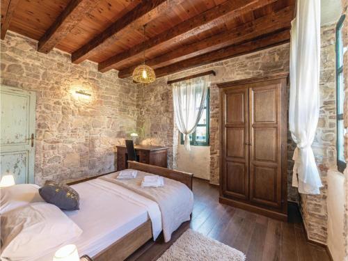 Holiday Home Preko Put Kusterinih
