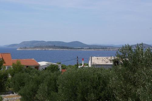 Apartment Primosten 4268a