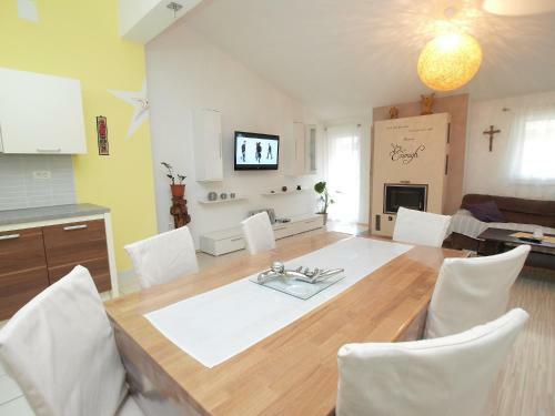 Apartment Darko 1439