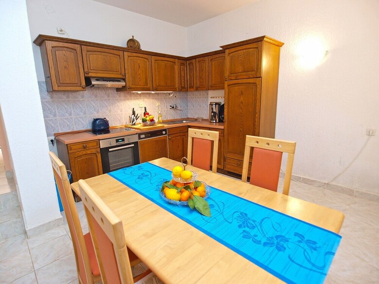 Apartments Ivan 65