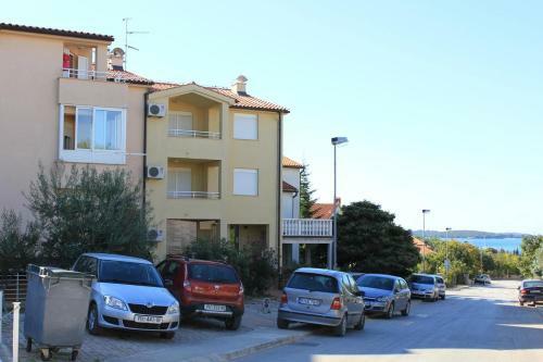 Apartments With Wifi Stinjan (pula) - 7246