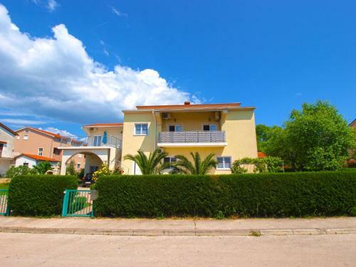 Apartment Veli Vrh 72