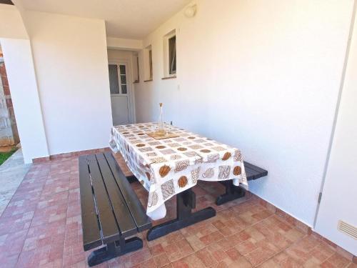 Apartment Danijela 1140