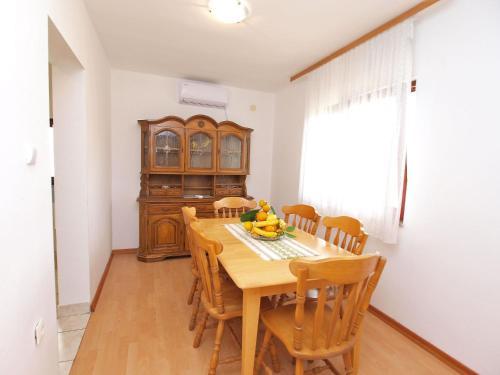 Apartments Jure 978
