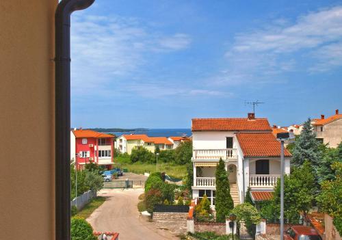 Apartments Nives 748