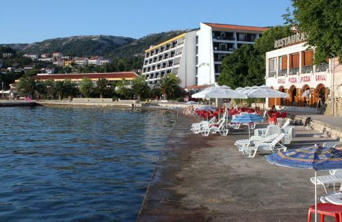 Apartments With A Parking Space Mundanije (rab) - 15091