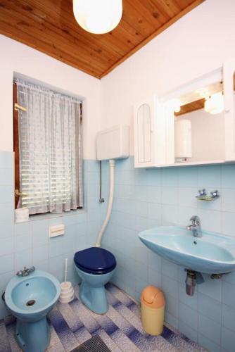 Apartments With A Parking Space Barbat (rab) - 4988