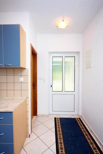 Apartments With A Parking Space Kampor (rab) - 5018