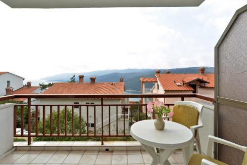 Apartments Rabac 828