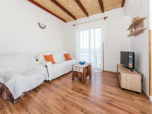 Apartment Put Rajica Cr