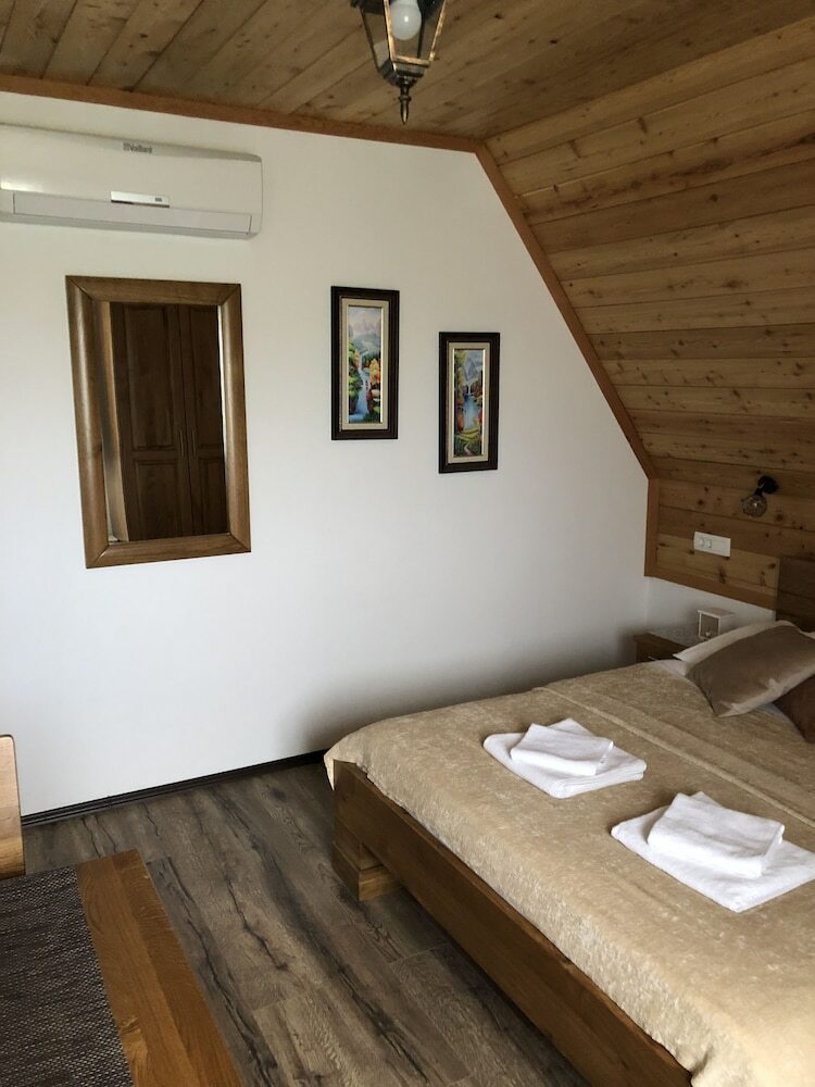 Hostal House Flora