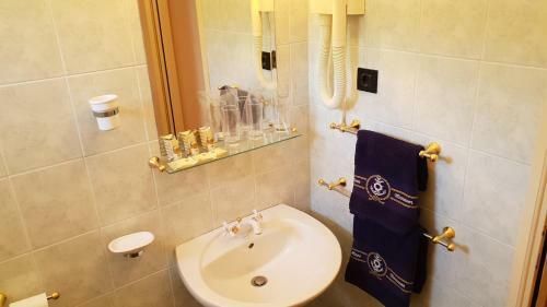 Hostal Rooms By The Sea Rava (dugi Otok) - 15880