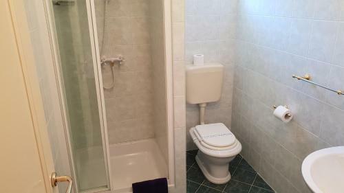 Hostal Triple Room Rava 15880d