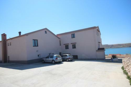 Apartments Njaco