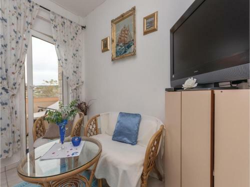 One-bedroom Apartment In Razanac