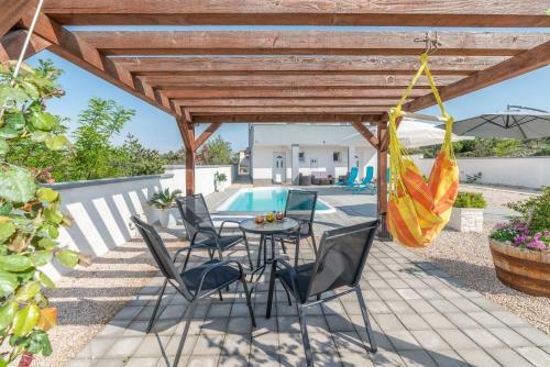 Mathieu Holiday Home