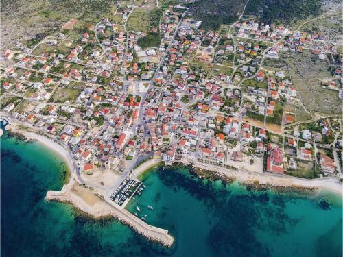 Two-bedroom Apartment In Razanac