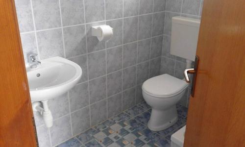 Apartment Razanac 13707d