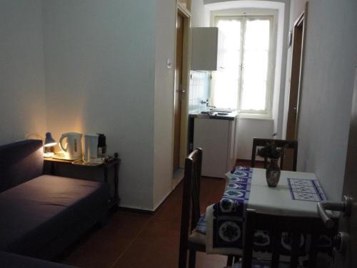 Apartments With Wifi Rijeka - 13227