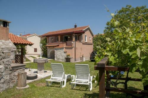 Apartment In Risika/island Krk 35824