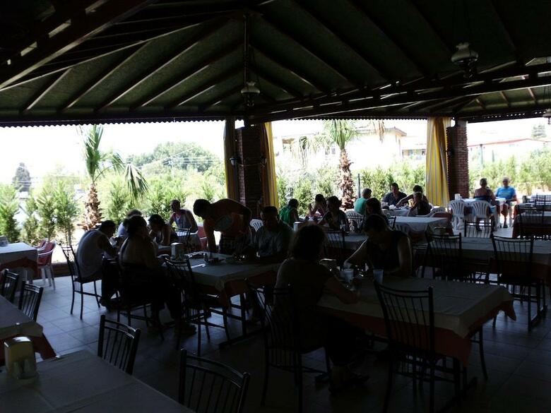 Hotel Kervan Side