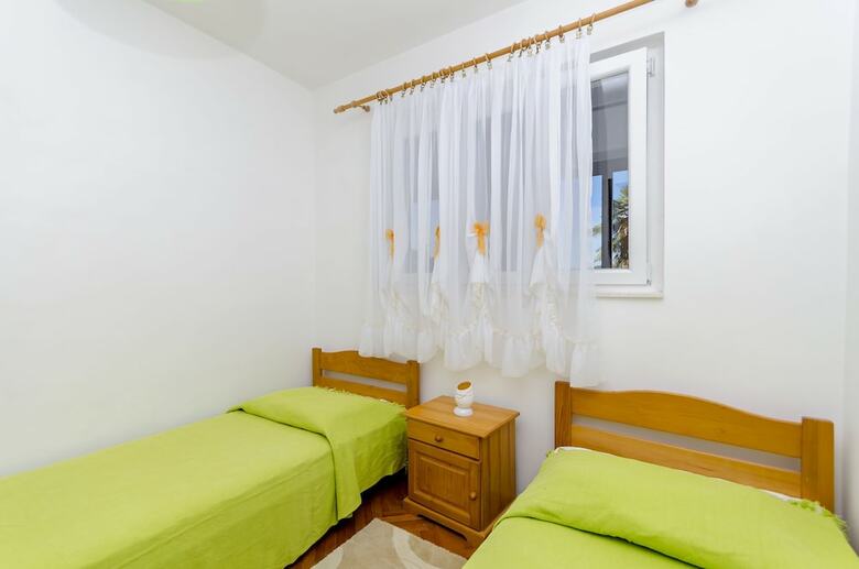 Apartments Josip