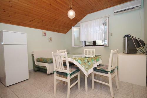 Apartments With A Parking Space Sali (dugi Otok) - 872