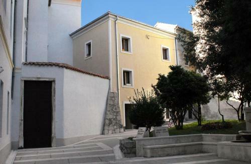 Apartment Senj 5570a