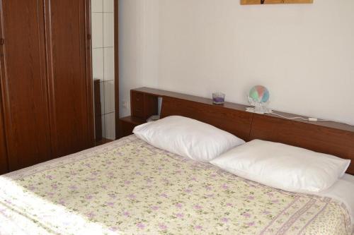 Apartments By The Sea Senj - 16279