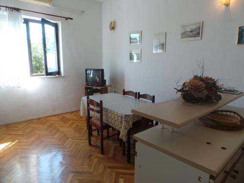 Apartment In Senj 27782