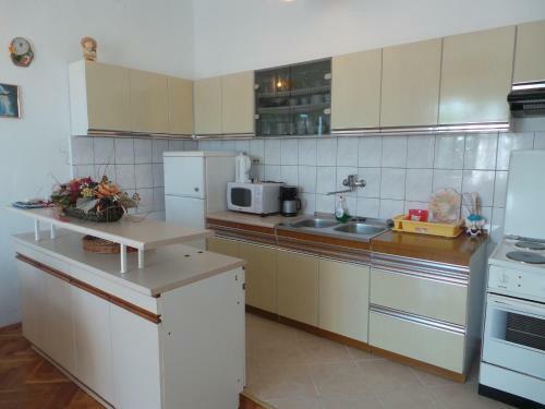 Apartment In Senj 27782