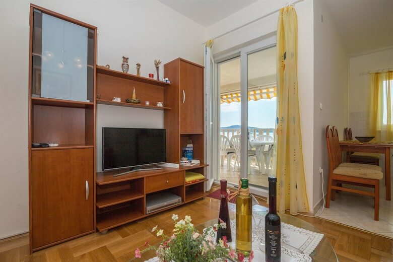 Apartment Mera