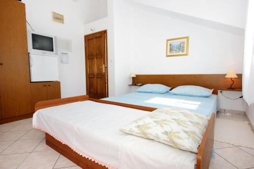 Apartments By The Sea Sevid (trogir) - 9468