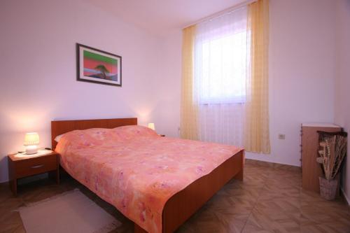 Apartments In Silo/insel Krk 13442