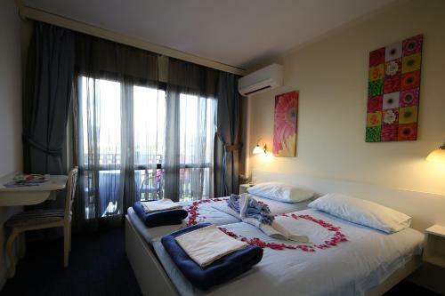 Hostal Guest House Zeba & Riviera