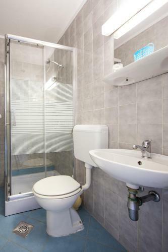Hostal Guest House Zeba & Riviera