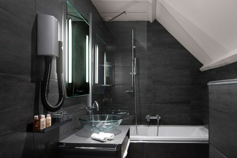 Lyric Hotel Paris