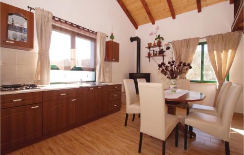 One-bedroom Holiday Home In Smokvica