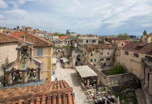 Apartamentos Plr-peristyle Luxury Rooms