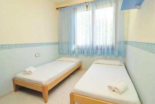 Santa Susanna Villa Sleeps 10 Wifi