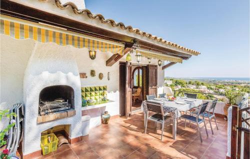 Four-bedroom Holiday Home In Coma-ruga, El Vendrell