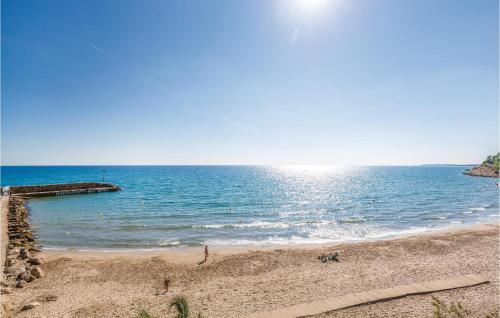 Four-bedroom Holiday Home In Coma-ruga, El Vendrell