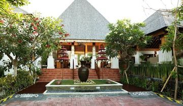 Hotel Villa Kayu Raja