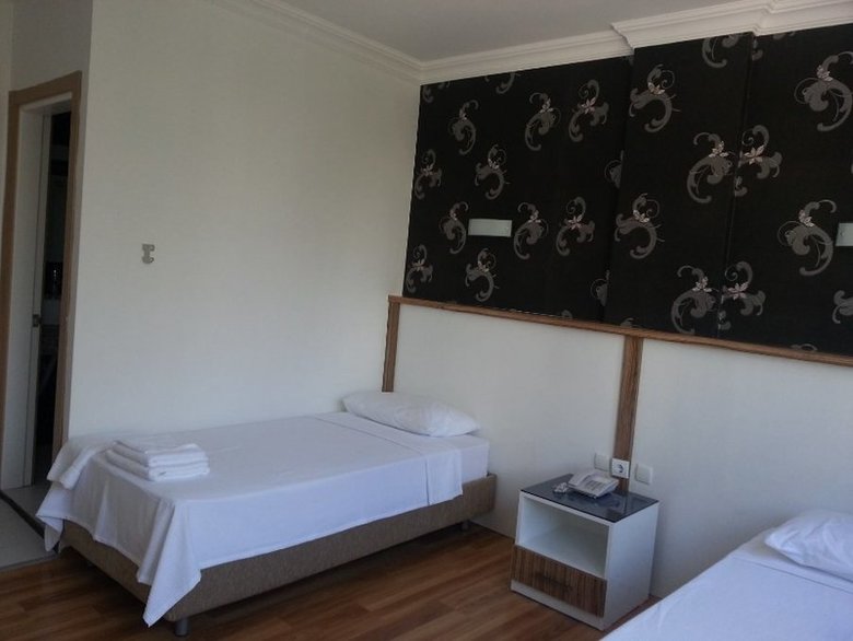 Lara Atalla Hotel