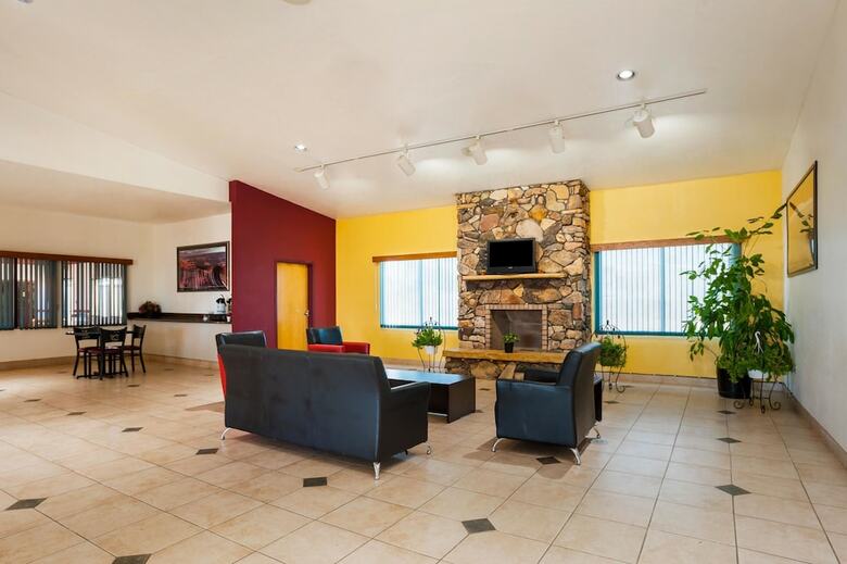 Hotel Quality Inn & Suites